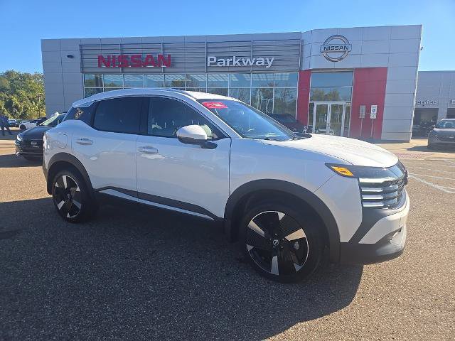 Certified 2025 Nissan Kicks SR
