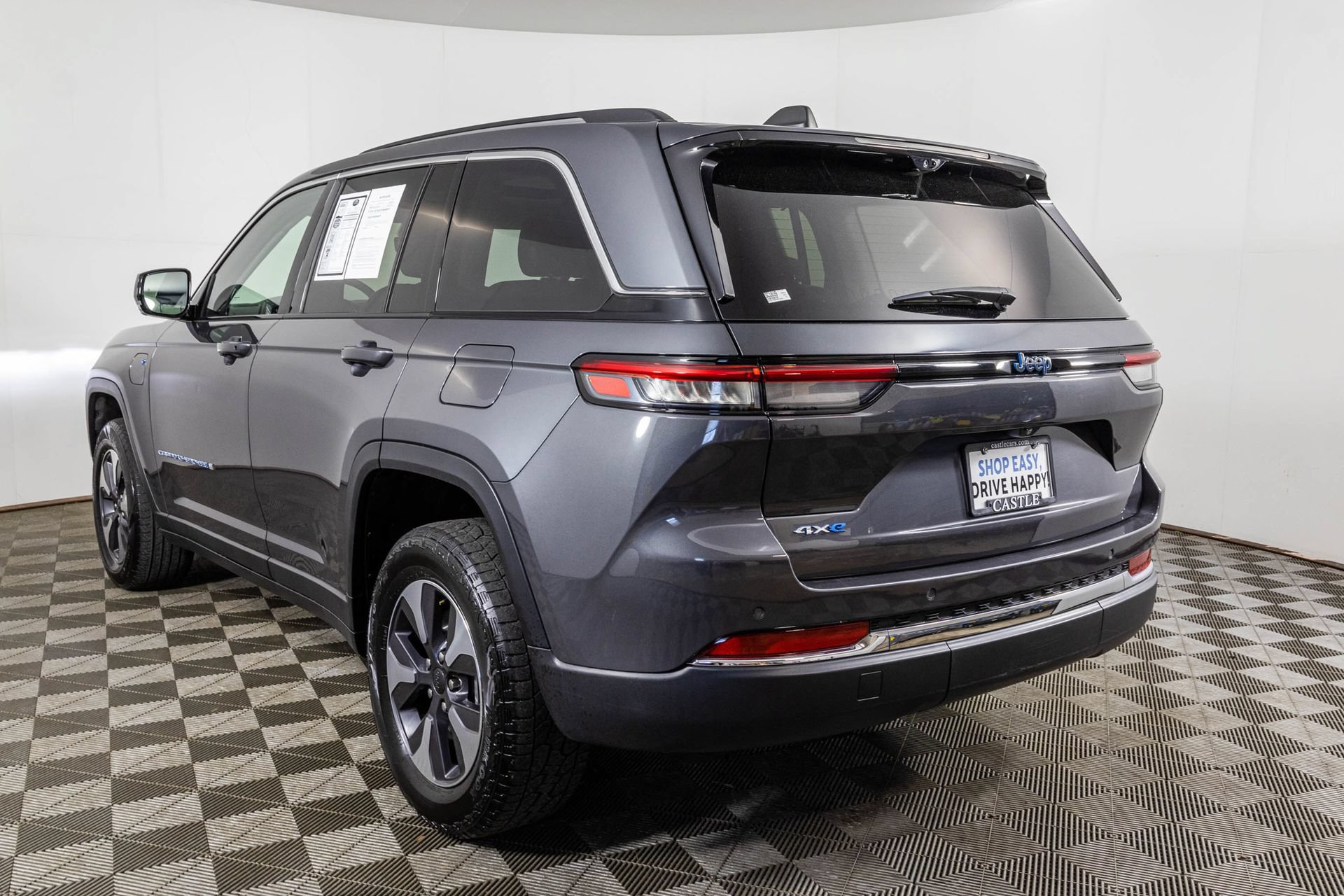 Used 2022 Jeep Grand Cherokee Limited 4xe w/ Luxury Tech Group II AWD/4WD image 24