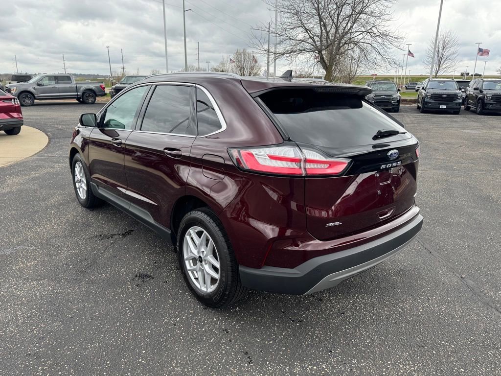 Used 2024 Ford Edge SEL w/ Convenience Package image 5
