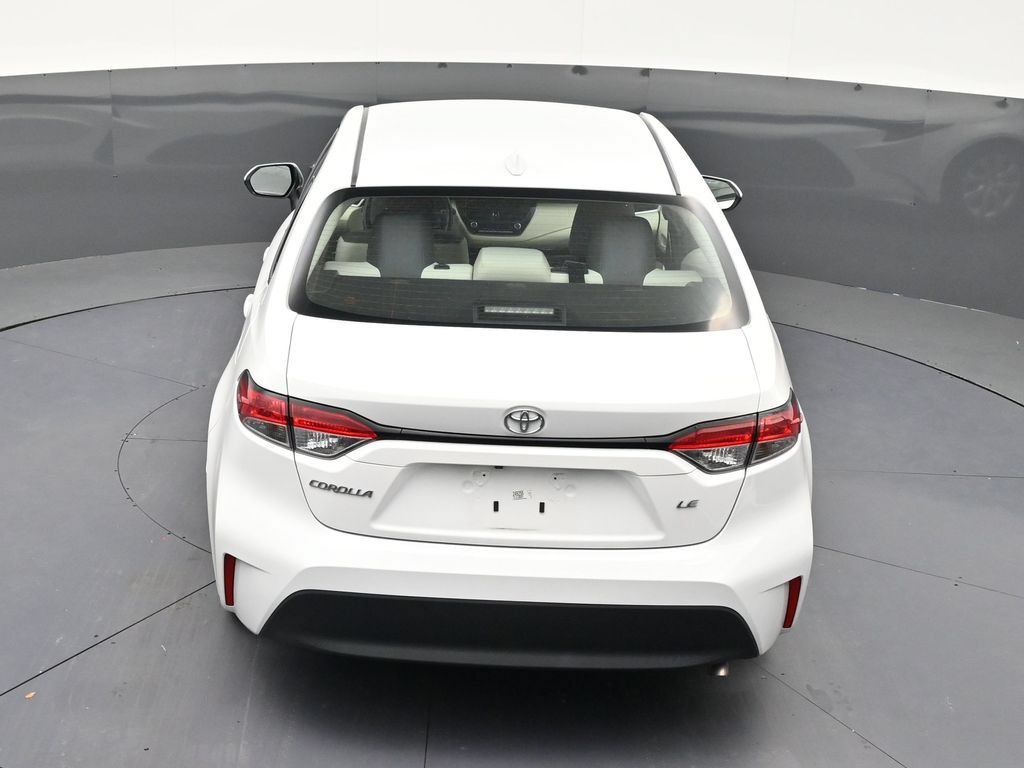 Used 2025 Toyota Corolla LE FWD image 15
