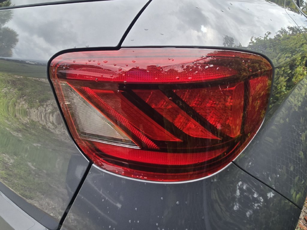 Certified 2023 Hyundai Venue Limited w/ Cargo Package FWD image 7