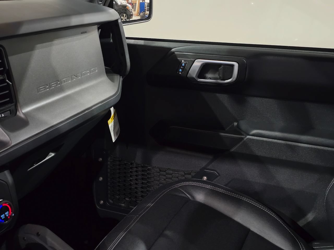New 2025 Ford Bronco Badlands AWD/4WD image 28