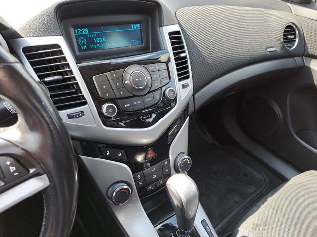 Used 2013 Chevrolet Cruze LT image 22