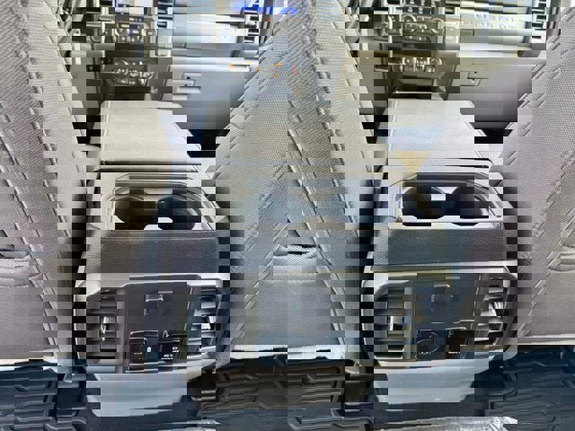 Used 2022 Ford F350 XLT w/ XLT Premium Package image 16