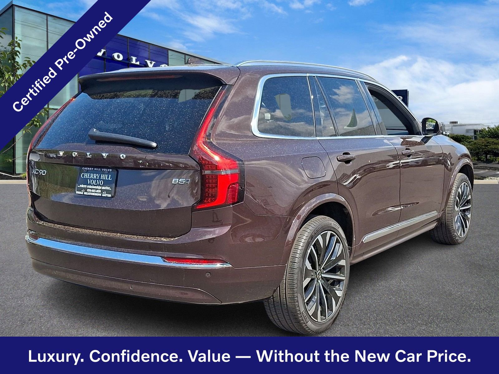 Certified 2025 Volvo XC90 B5 Core image 7