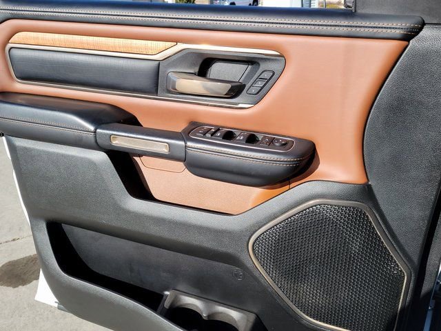 Used 2022 RAM 1500 Limited w/ Body Color Bumper Group image 7