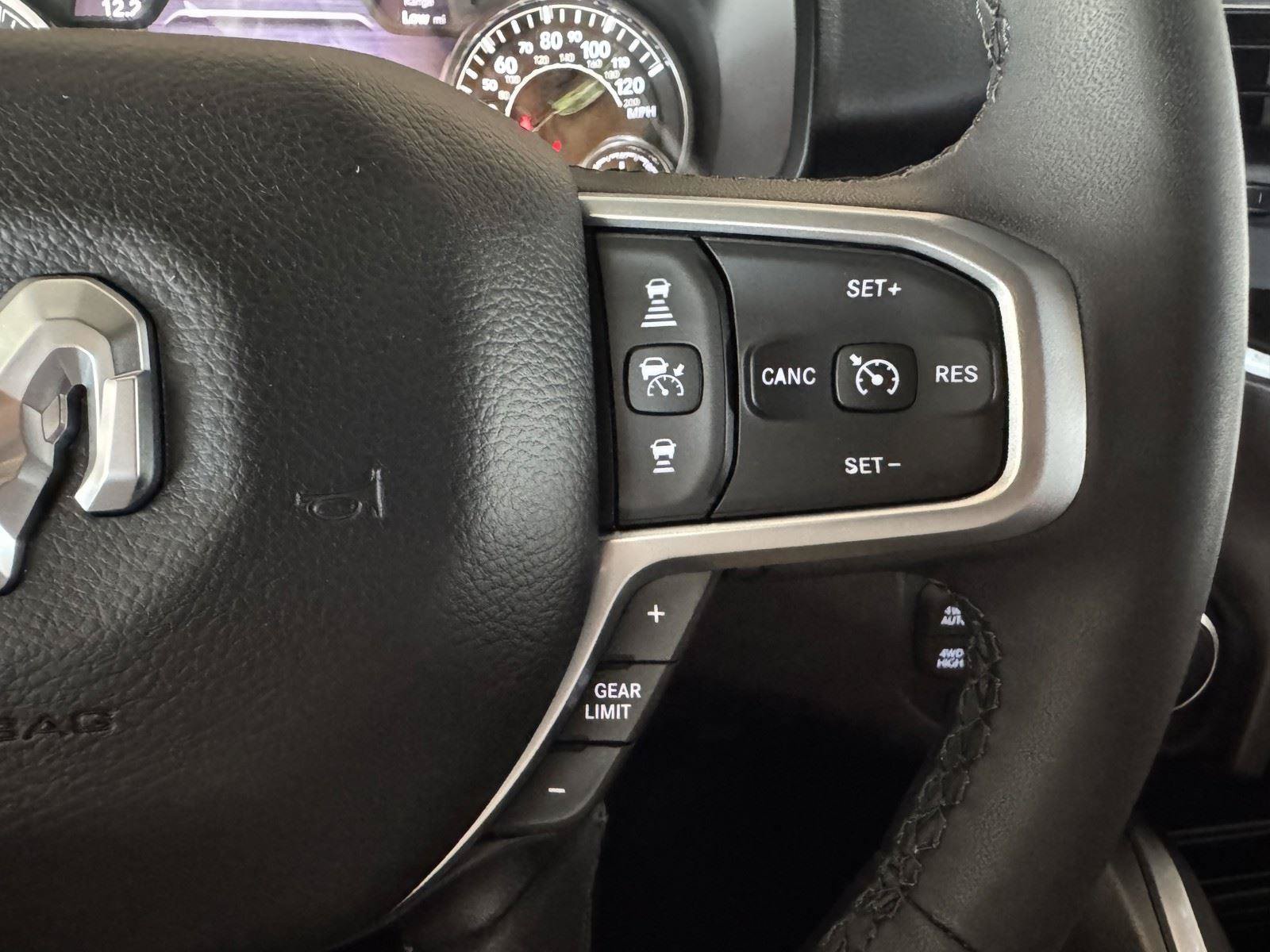 Used 2025 RAM 1500 Big Horn AWD/4WD image 23