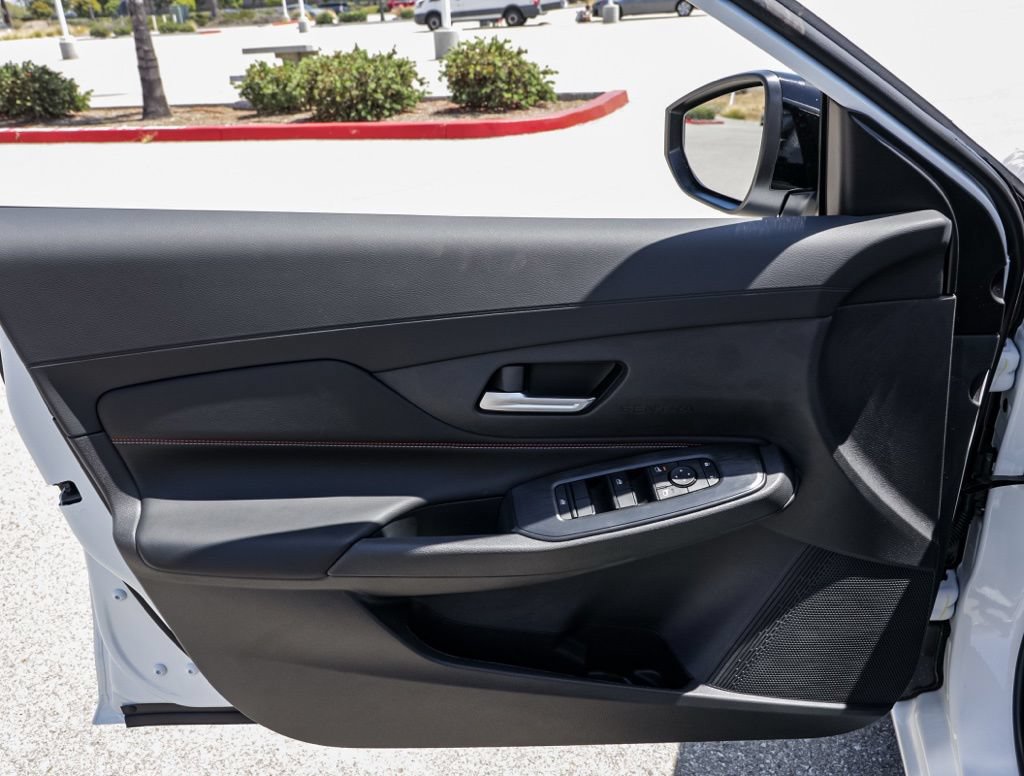 New 2026 Nissan Sentra SR w/ Floor Mat Package FWD image 13