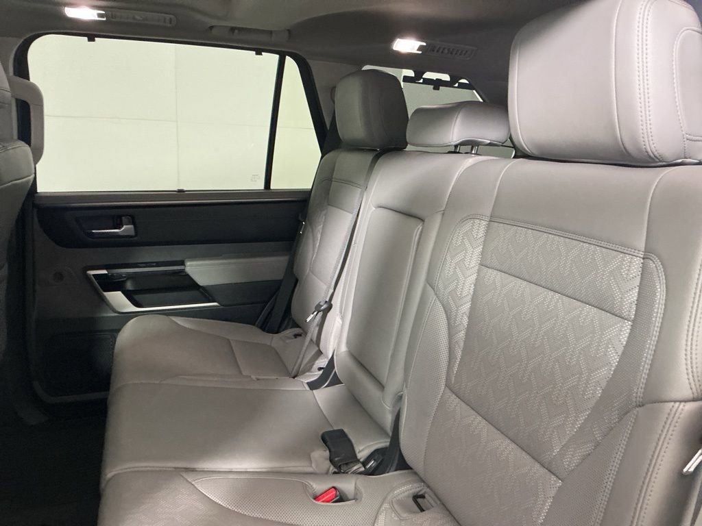 Used 2023 Toyota Sequoia Limited image 27