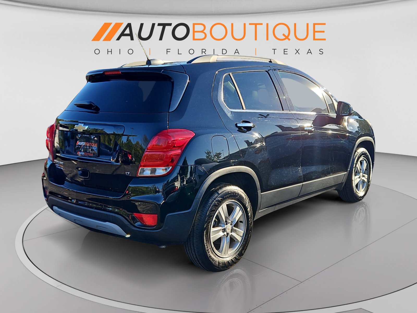 Used 2020 Chevrolet Trax LT w/ LT Convenience Package AWD/4WD image 5