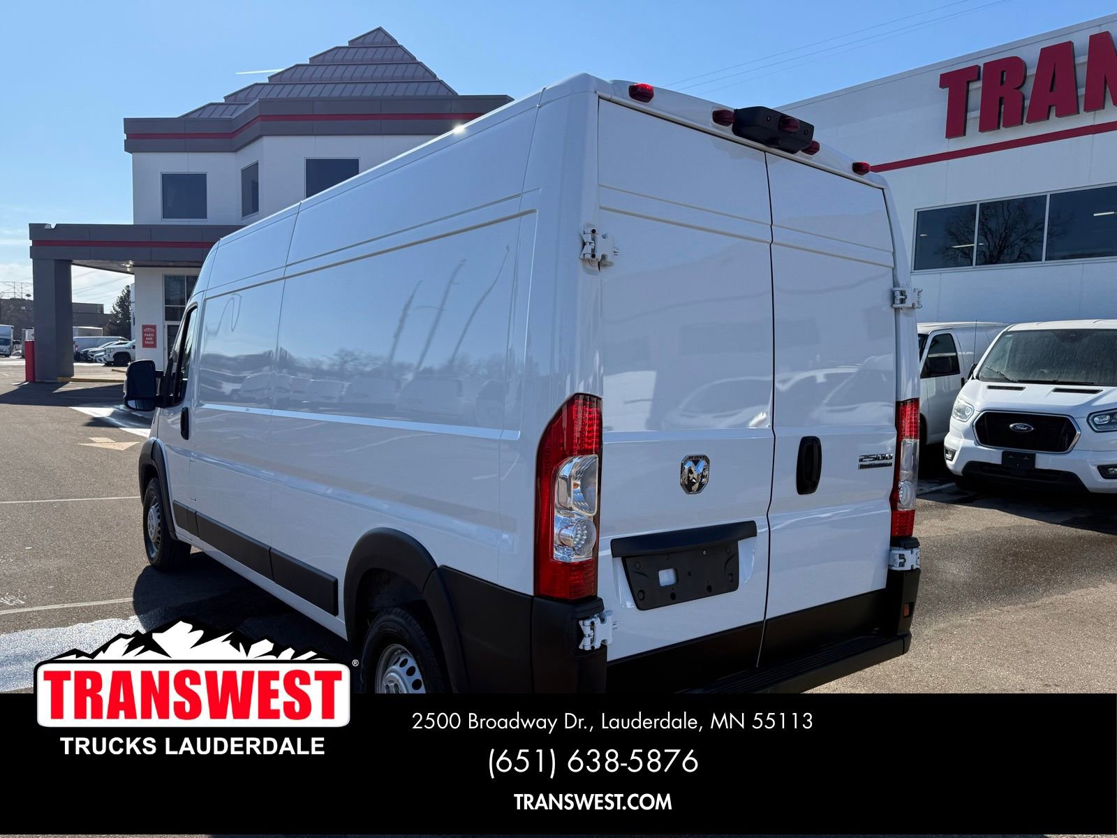 Used 2025 RAM ProMaster 2500 w/ Convenience Group image 3