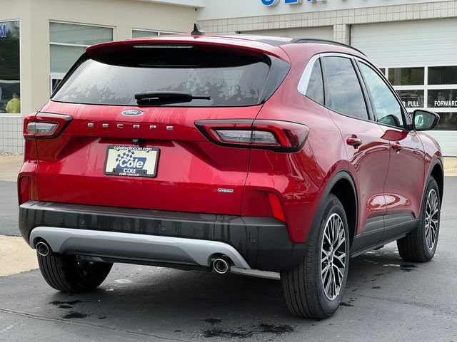 New 2024 Ford Escape SE FWD image 38