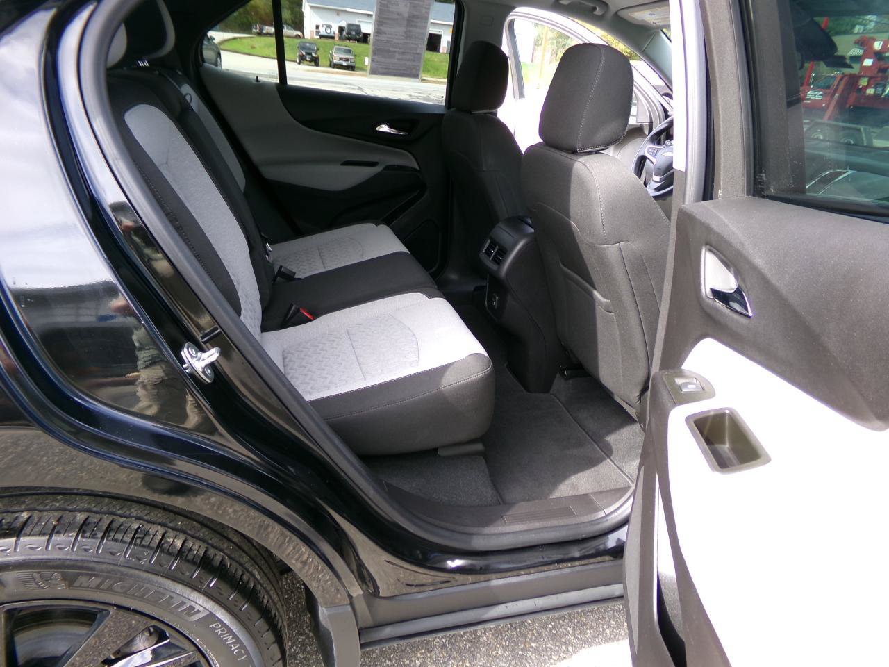 Used 2024 Chevrolet Equinox LS w/ LS Convenience Package AWD/4WD image 19