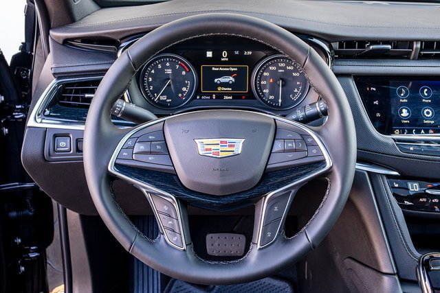 New 2025 Cadillac XT5 Premium Luxury w/ Technology Package FWD image 12