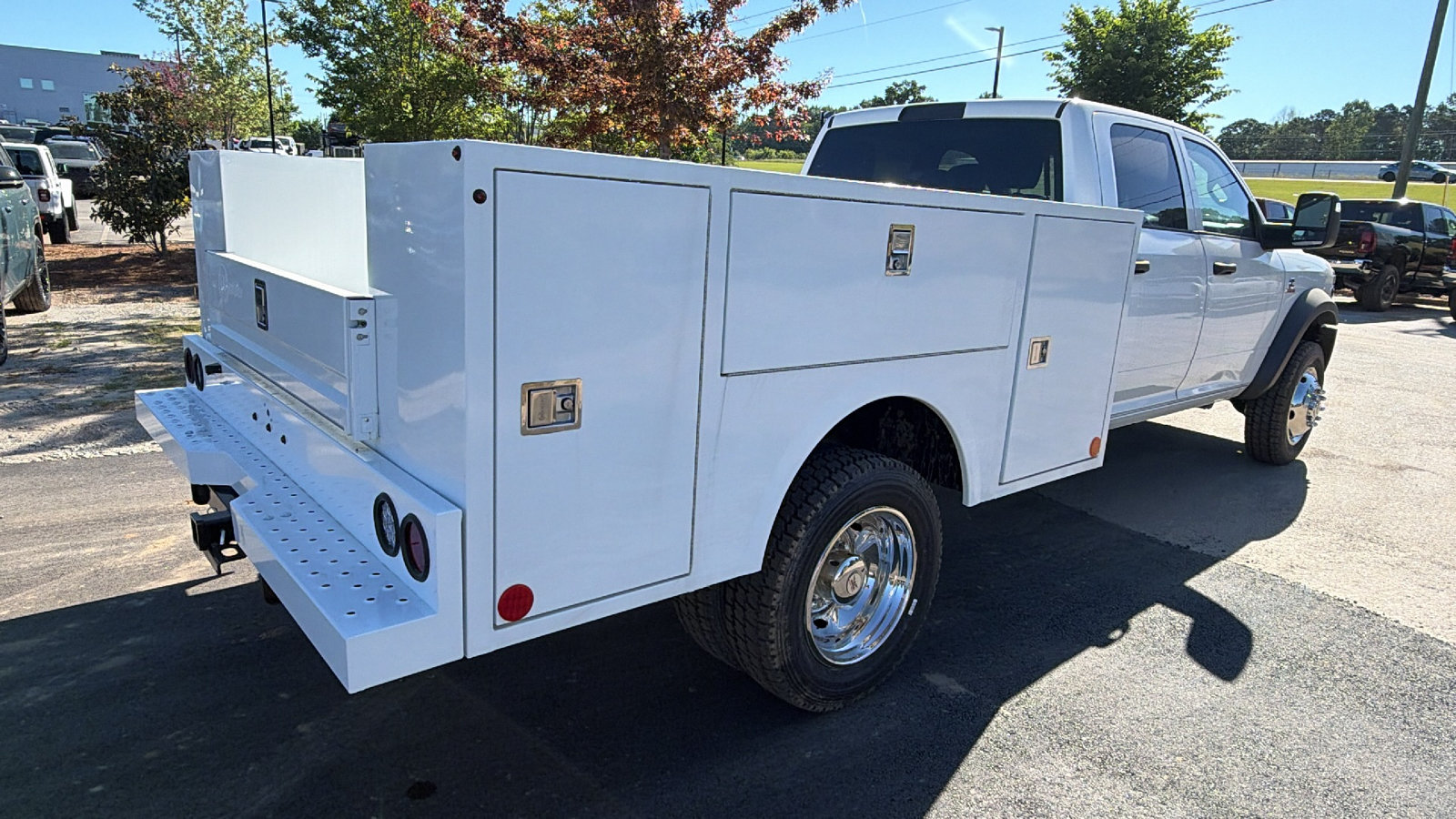 New 2026 RAM 5500 Tradesman w/ Chrome Appearance Group AWD/4WD image 8