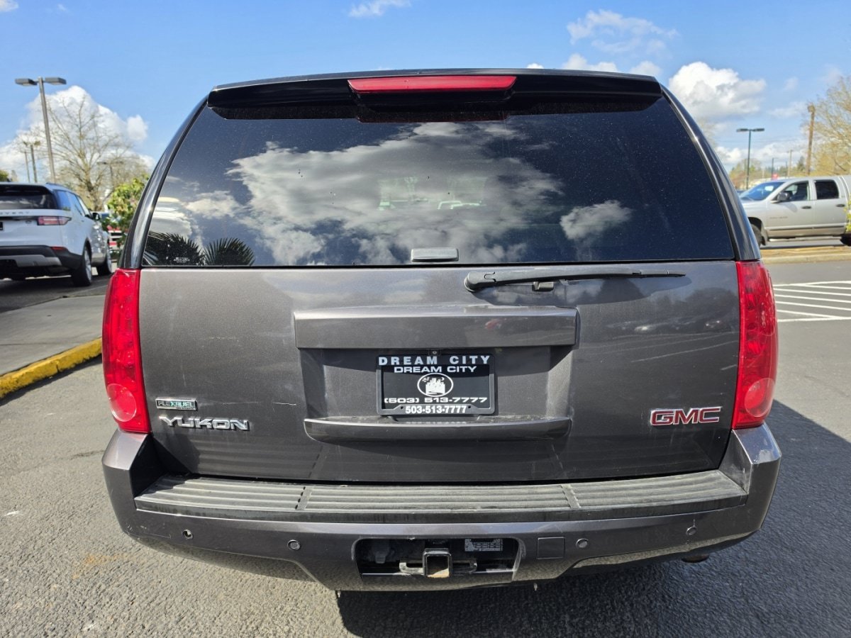 Used 2010 GMC Yukon SLT w/ SLT-2 Equipment Package AWD/4WD image 9