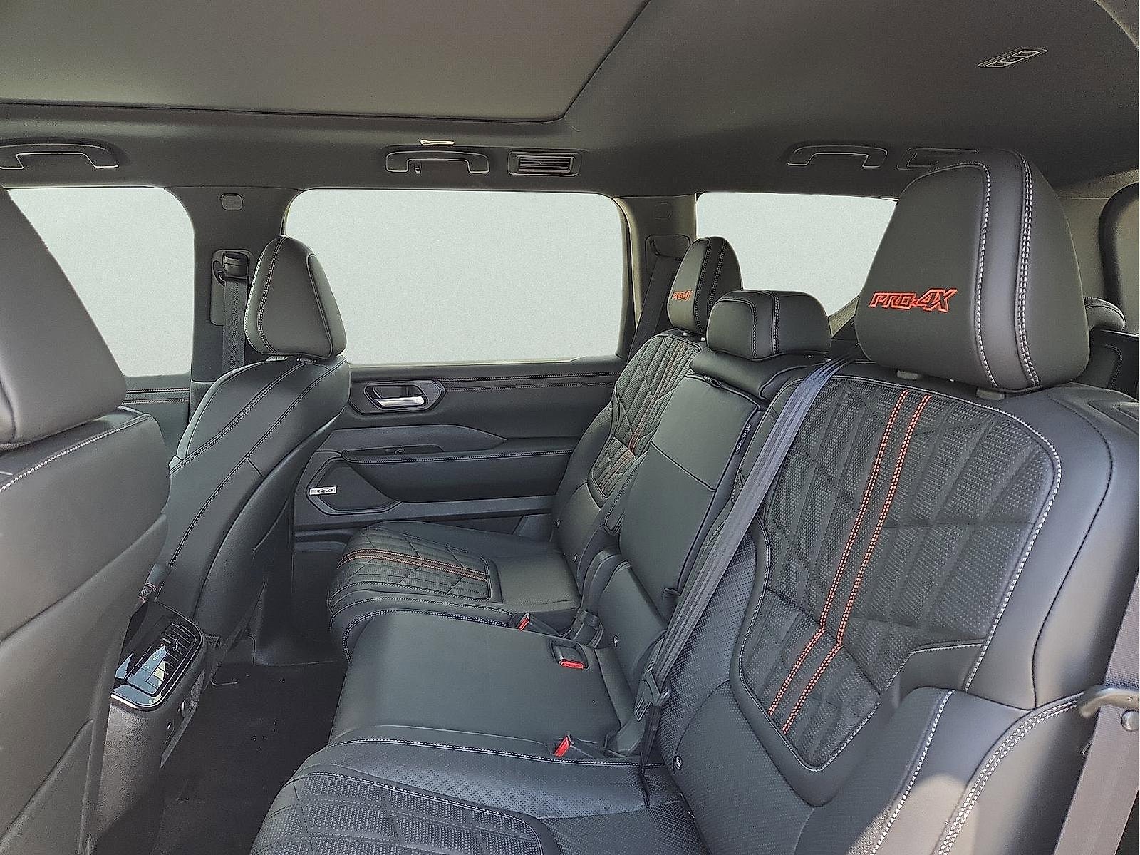 New 2025 Nissan Armada PRO-4X w/ Pro-4X Premium Package image 10