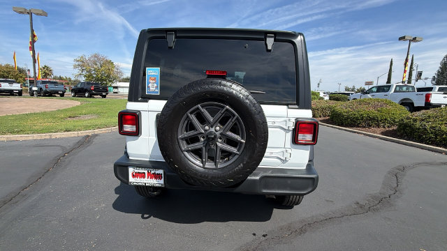 Used 2024 Jeep Wrangler Unlimited Sport AWD/4WD image 5