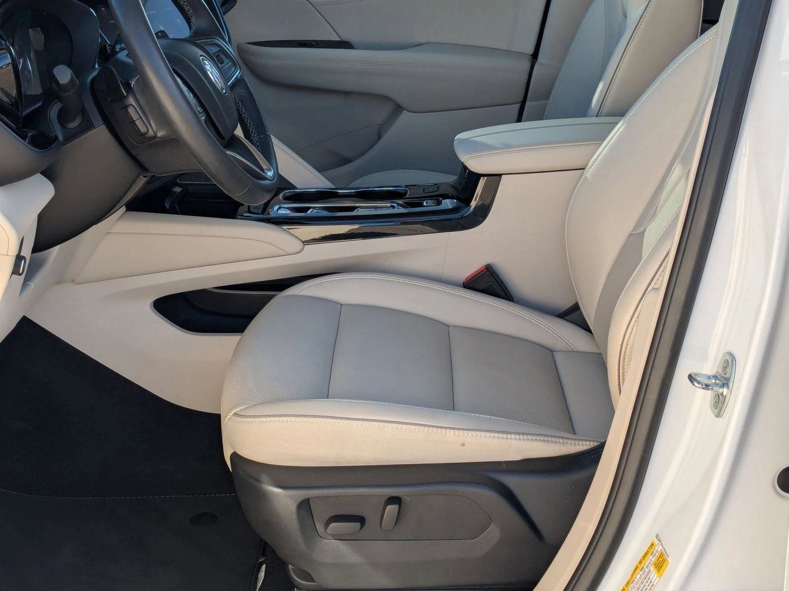 Used 2023 Buick Envision Essence AWD/4WD image 17