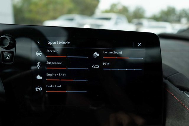 Used 2023 Chevrolet Corvette Stingray Premium Cpe w/ Z51 Performance Package image 29