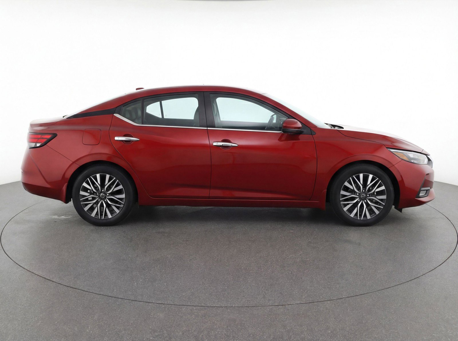 Used 2024 Nissan Altima 2.5 SV image 11