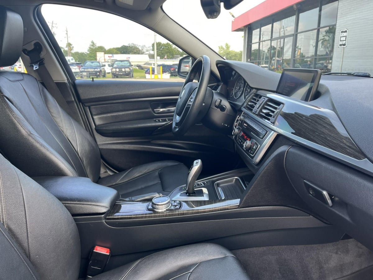 Used 2014 BMW 328d xDrive Sedan AWD/4WD image 36