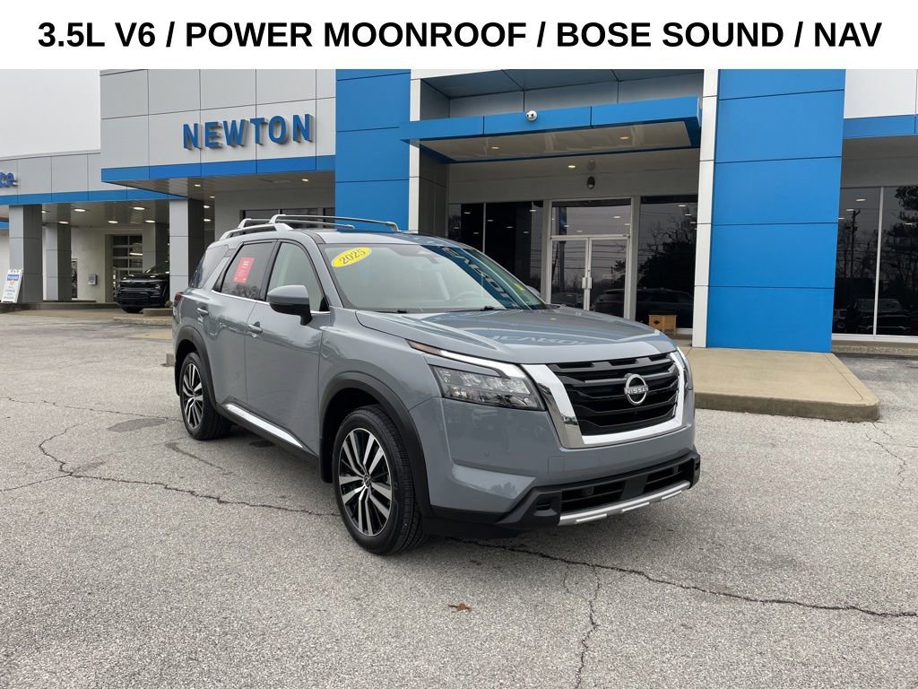 Used 2025 Nissan Pathfinder Platinum w/ Cargo Package