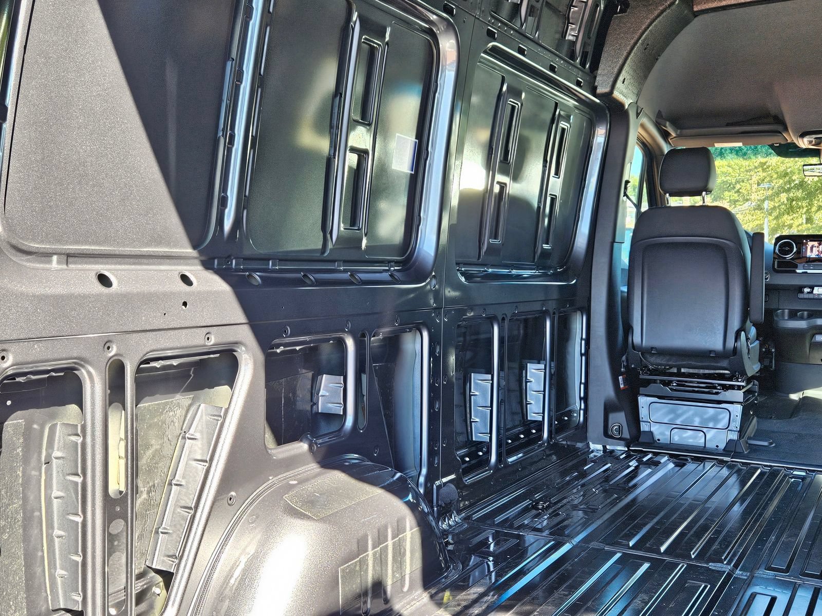 New 2025 Mercedes-Benz Sprinter 2500 image 31