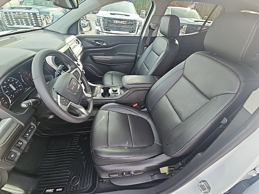 Certified 2022 GMC Acadia SLT w/ Elevation Edition image 13