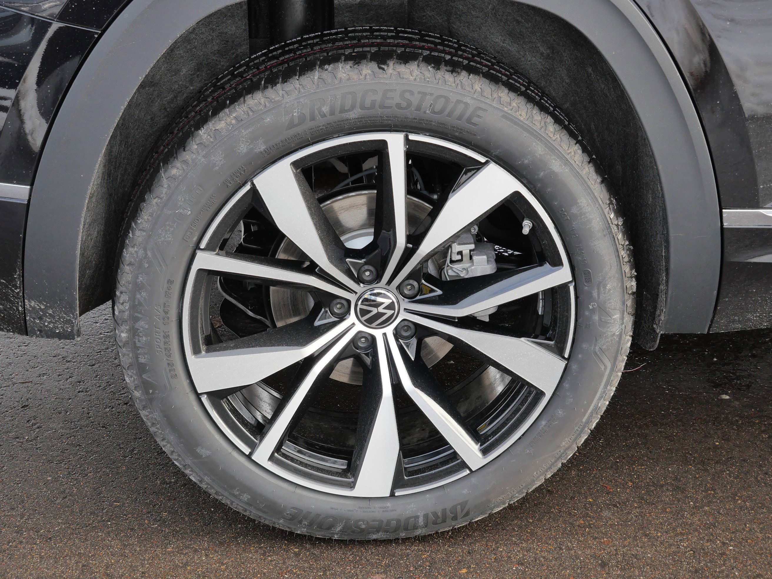 New 2026 Volkswagen Atlas SEL Premium R-Line image 5