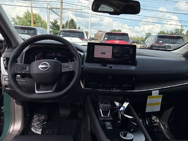 New 2026 Nissan Rogue Platinum AWD/4WD image 15
