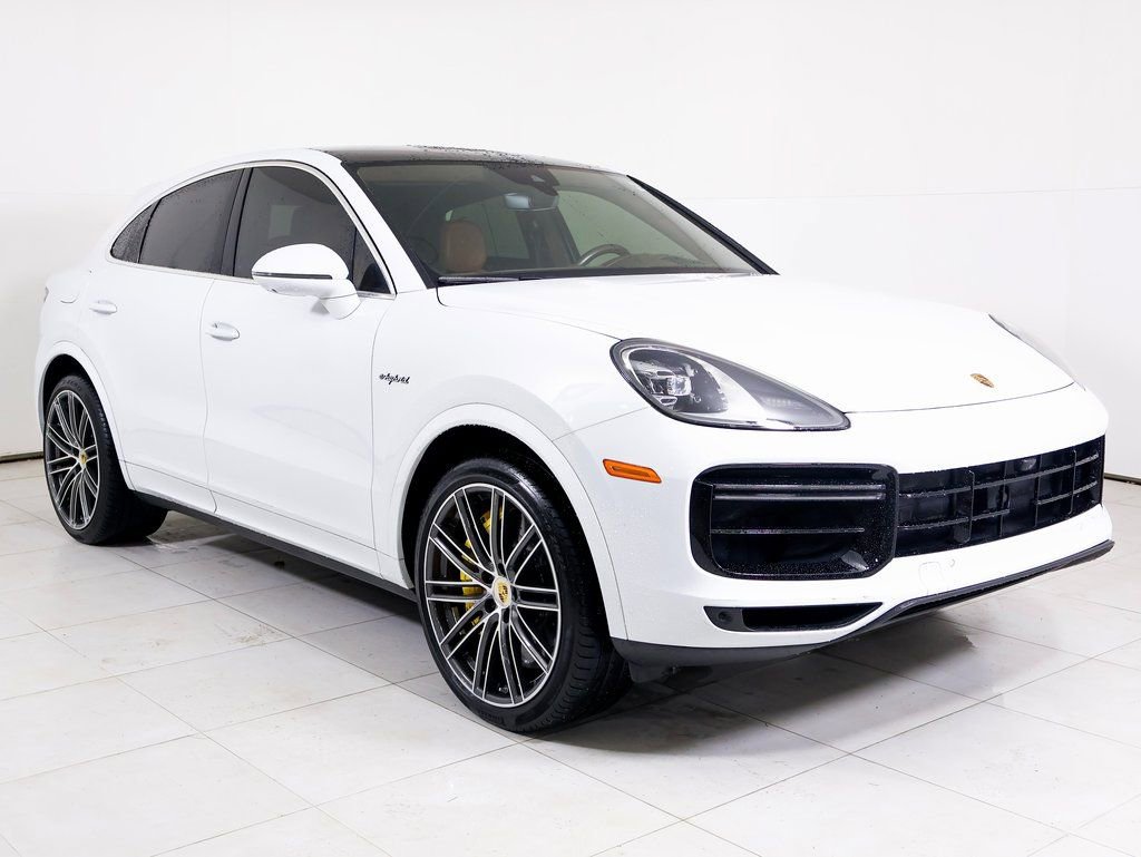 Certified 2023 Porsche Cayenne Turbo S image 25