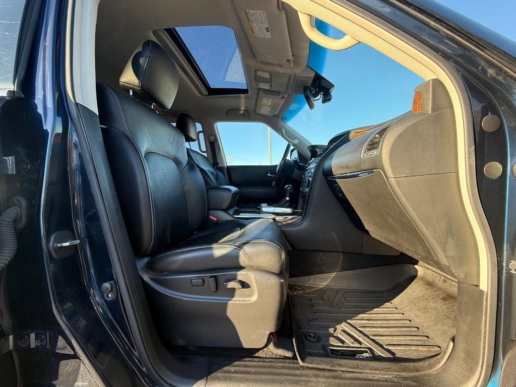 Used 2017 INFINITI QX80 4WD w/ Driver Assistance Package image 11
