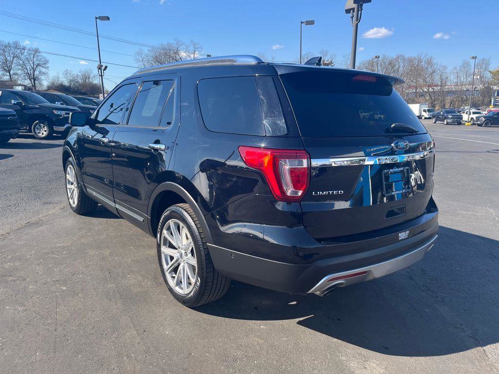 Used 2016 Ford Explorer Limited w/ Equipment Group 303A image 3