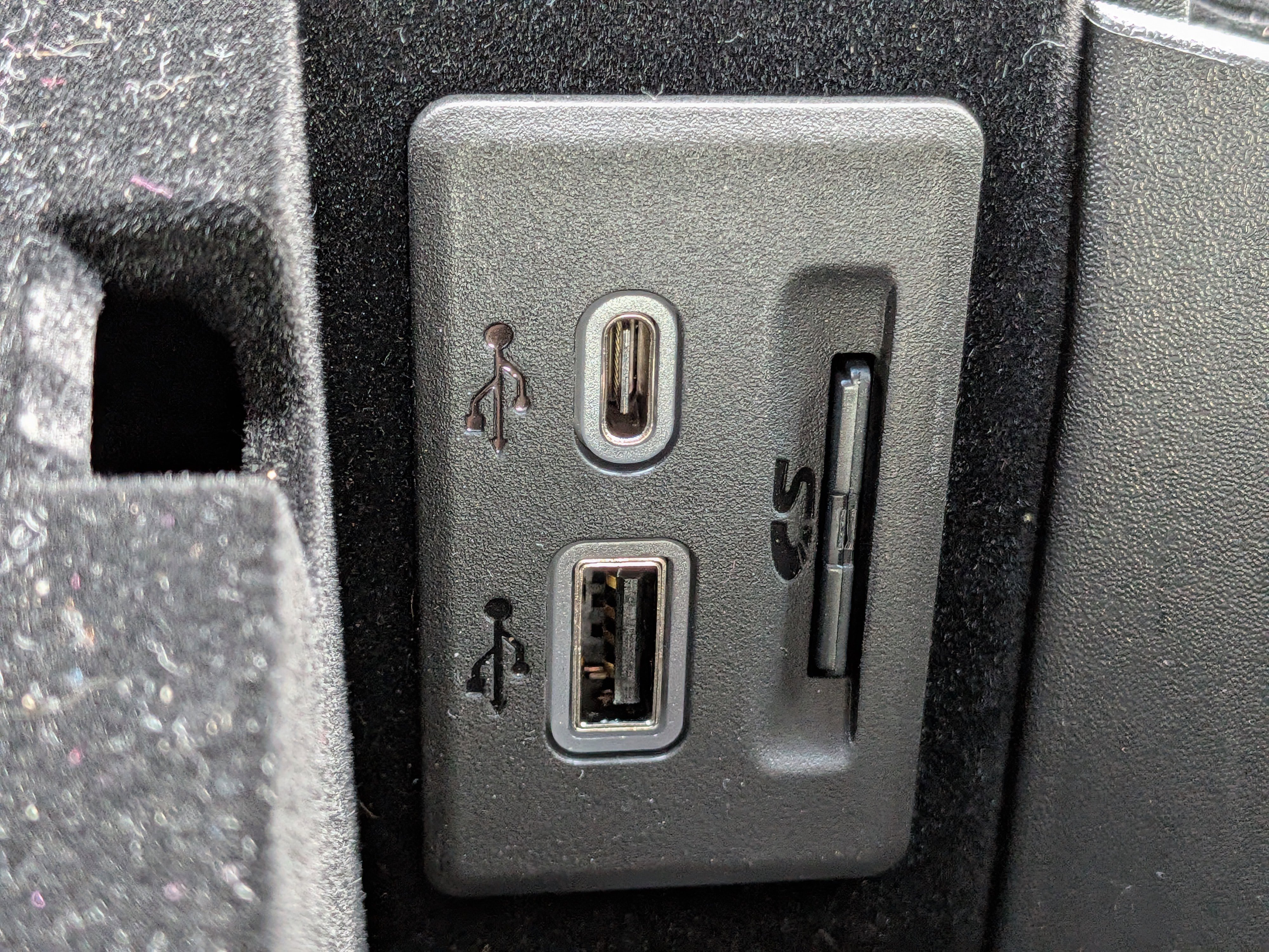 Certified 2025 Cadillac CT4 Premium Luxury RWD image 27