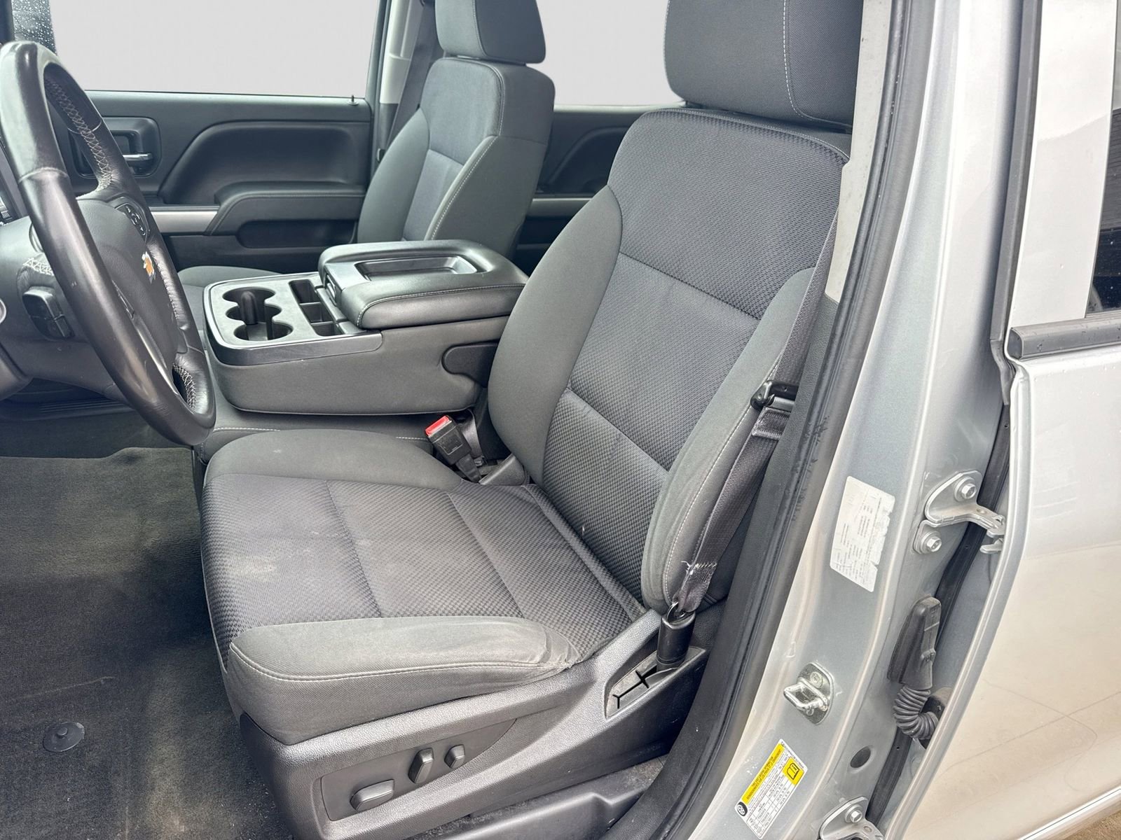 Used 2015 Chevrolet Silverado 1500 LT AWD/4WD image 16