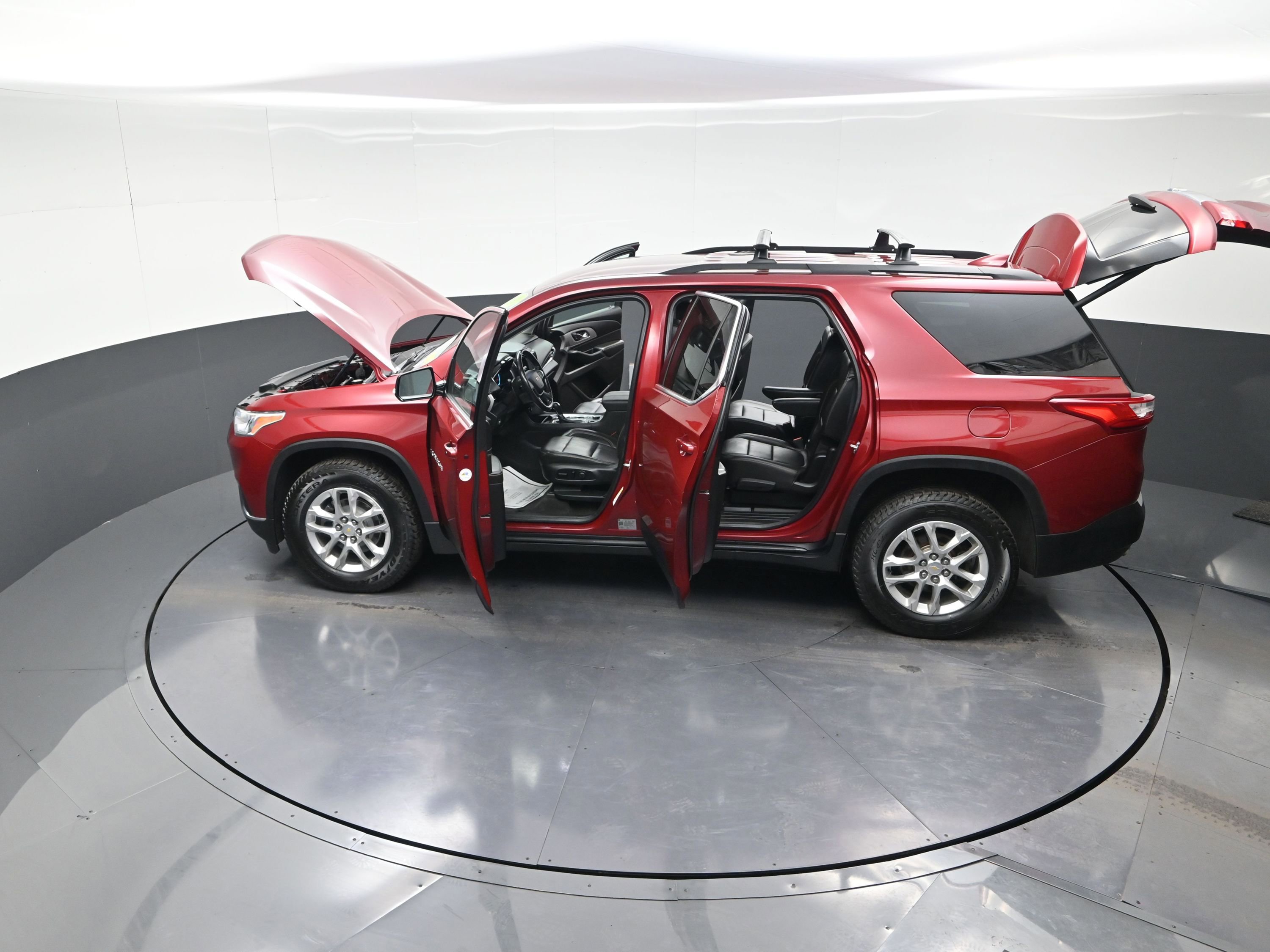 Used 2020 Chevrolet Traverse LT w/ Driver Confidence II Package image 15