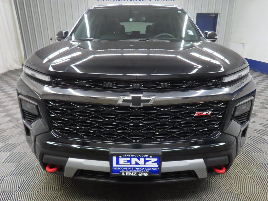 Used 2025 Chevrolet Traverse Z71 image 48