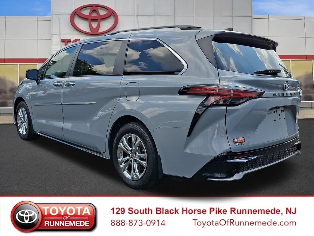 Certified 2023 Toyota Sienna XSE w/ XSE Plus Package AWD/4WD image 4