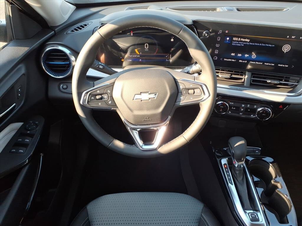 New 2026 Chevrolet Trax LT w/ Driver Confidence Package FWD image 24