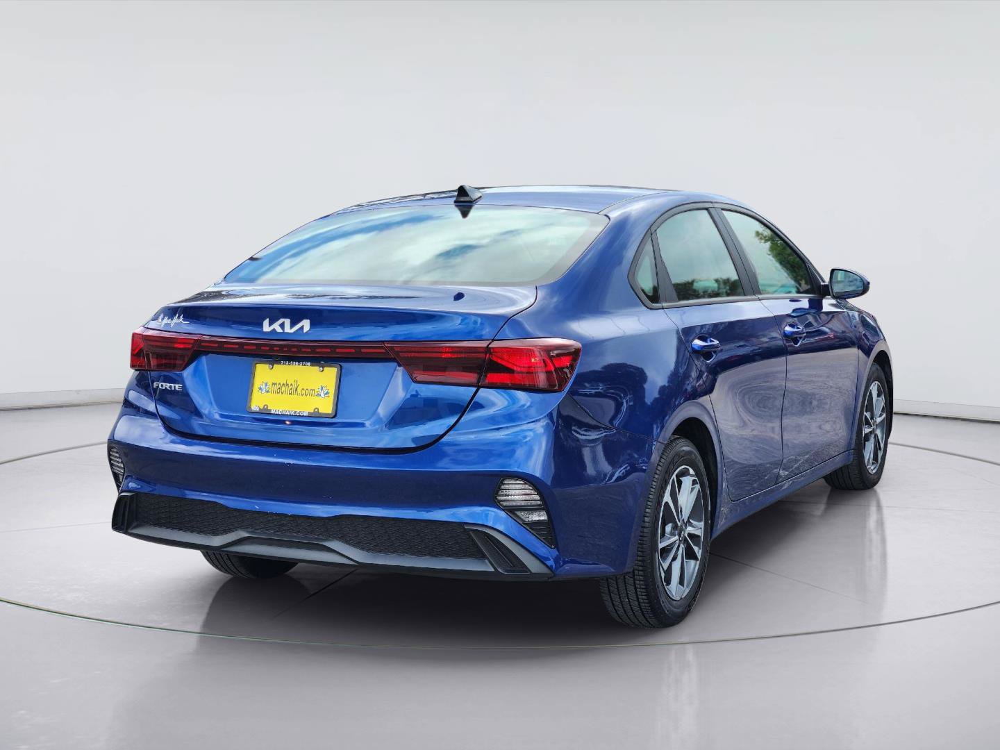 Used 2024 Kia Forte LXS FWD image 5