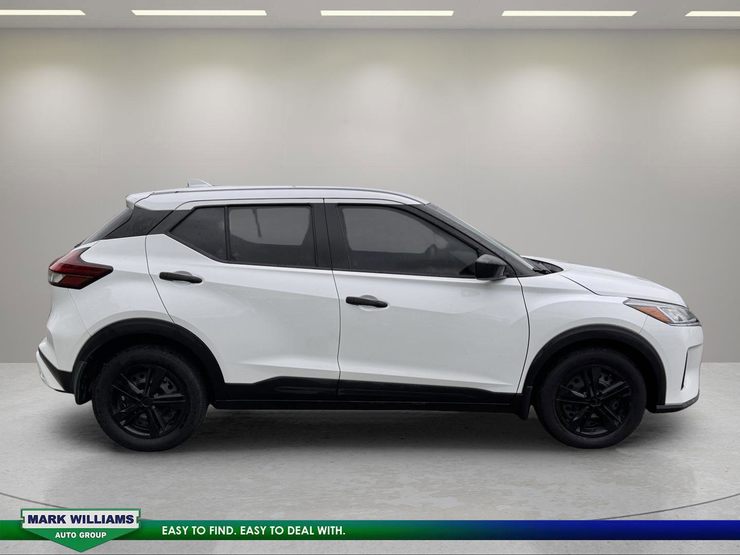 Used 2024 Nissan Kicks S FWD image 2