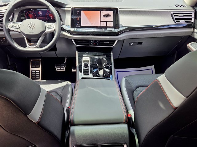 New 2026 Volkswagen Atlas Peak Edition AWD/4WD image 8
