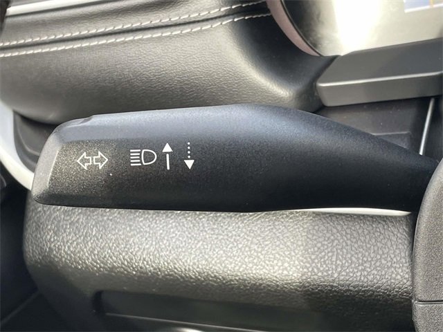 Used 2022 Jeep Grand Cherokee L Laredo w/ Luxury Tech Group I image 32