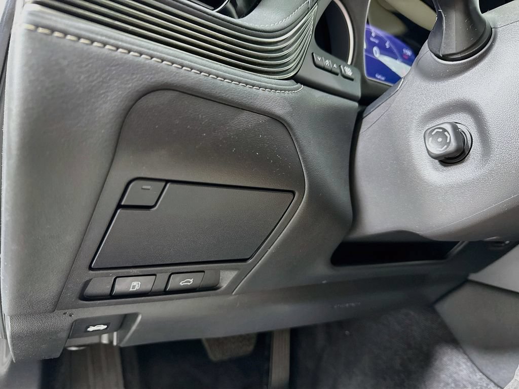 Used 2021 Lexus LS 500 w/ Accessory Package (Z2) RWD image 10