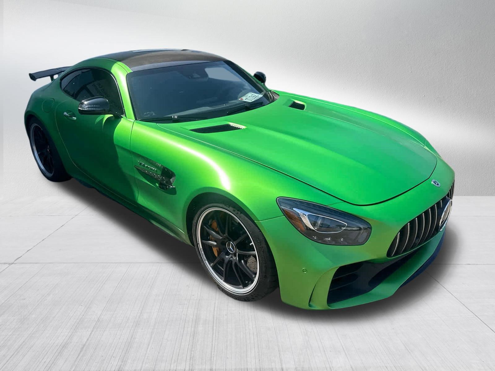 Used 2018 Mercedes-Benz AMG GT R image 4