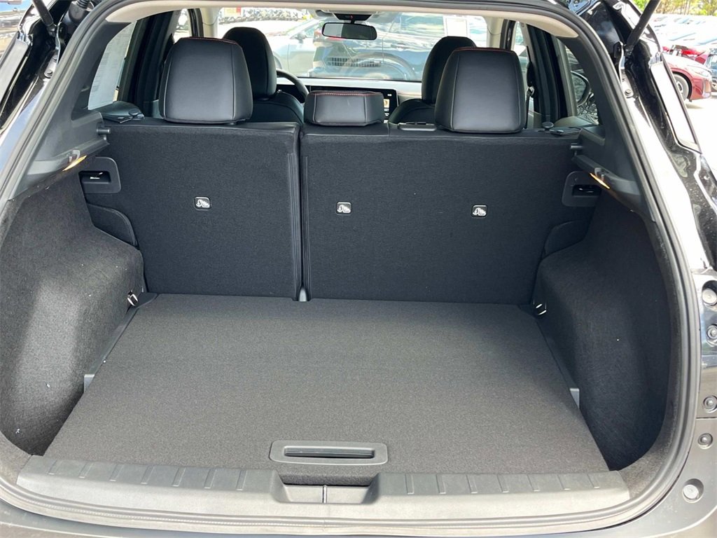 New 2025 Nissan Kicks SR image 5