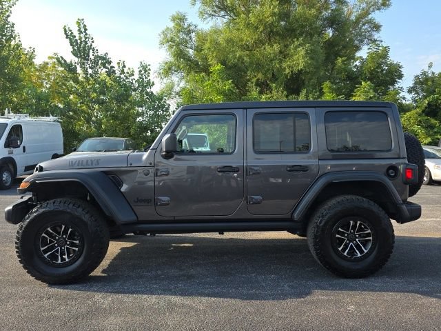 Used 2025 Jeep Wrangler Unlimited Sport AWD/4WD image 2