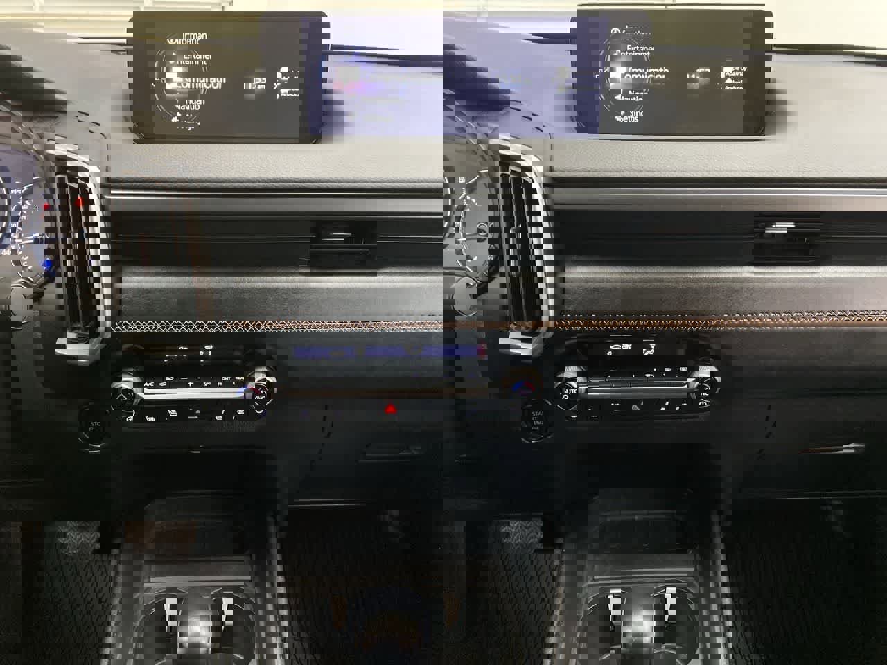 Used 2024 MAZDA CX-50 AWD 2.5 Turbo w/ Weather Package image 26