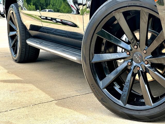 Used 2022 Chevrolet Tahoe Premier RWD image 6